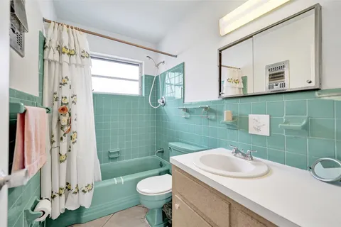 $125,000 | 2317 Garfield Street, Unit 3, Hollywood, FL 33020