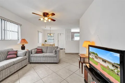 $125,000 | 2317 Garfield Street, Unit 3, Hollywood, FL 33020