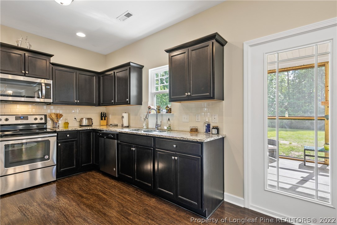 284 Meherrin Loop Raeford, NC 28376 - Photo 13 of 50 Gallery Image 13