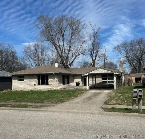 $179,900 | 404 Highland Drive, Madison, IN 47250