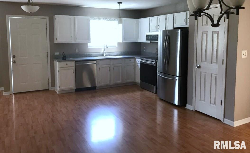 4017 Hoffman Drive Springfield, IL 62707 - Photo 4 of 10