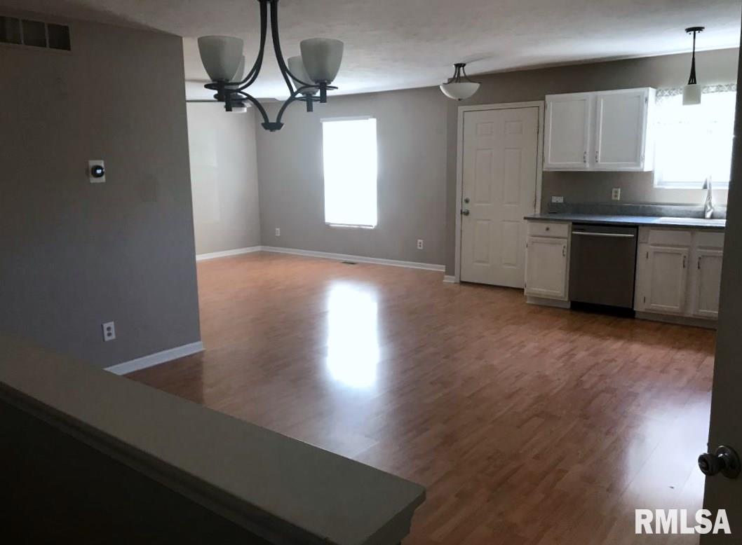 4017 Hoffman Drive Springfield, IL 62707 - Photo 5 of 10