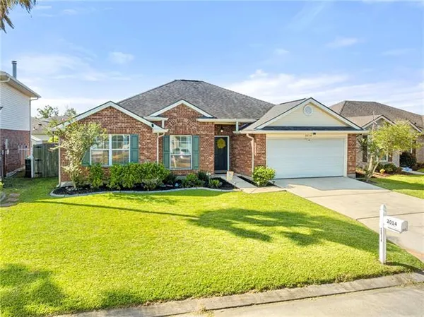 $275,000 | 2014 North Village Green Street, Harvey, LA 70058