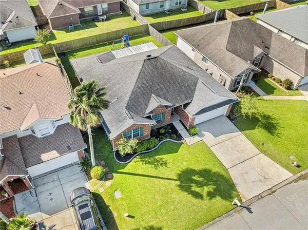 $275,000 | 2014 North Village Green Street, Harvey, LA 70058