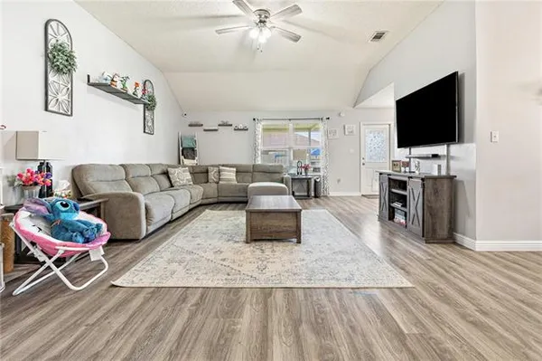$275,000 | 2014 North Village Green Street, Harvey, LA 70058