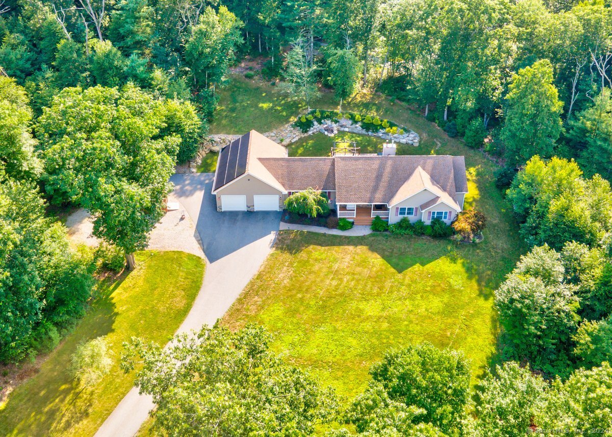 479 Hartford Road Brooklyn, CT 06234 - Photo 1 of 1