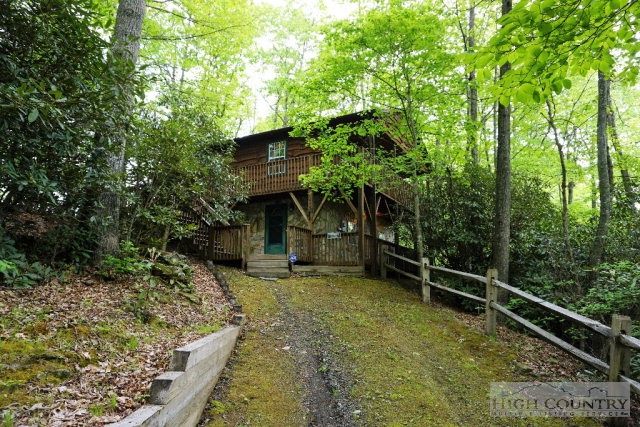 473 Lyalls Acres Road Lansing, NC 28643 - Photo 4 of 18