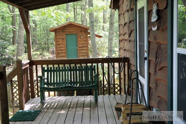 473 Lyalls Acres Road Lansing, NC 28643 - Photo 7 of 18