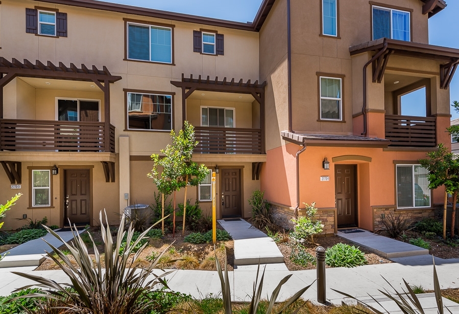 2770 Sparta Road, Unit 2 Chula Vista, CA 91915 - Photo 2 of 25 TOWNHOME with no one above or below you!!!