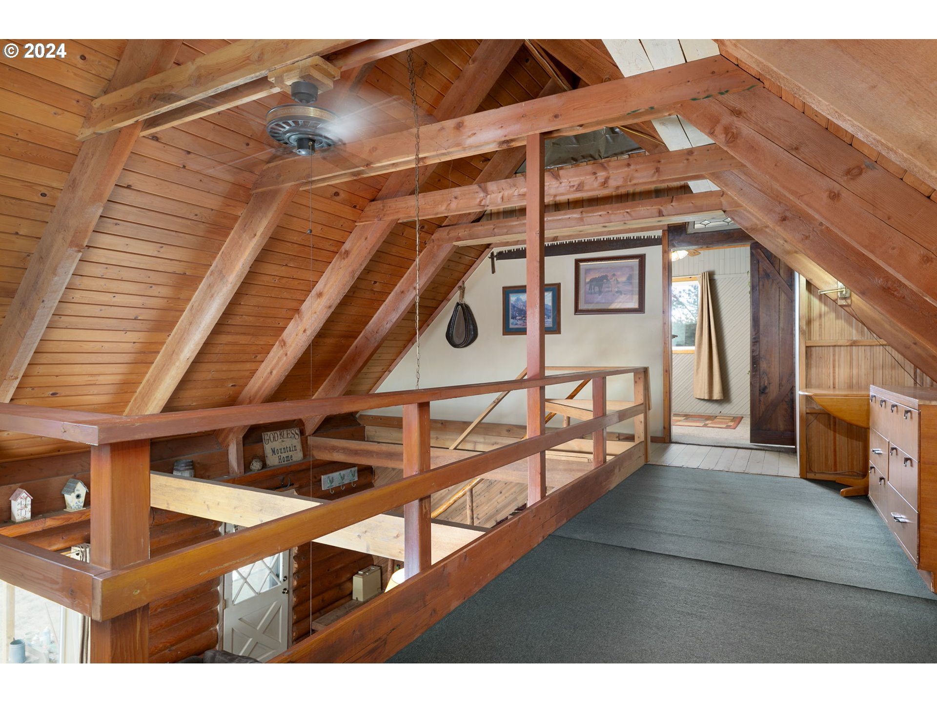 175 Hawks Wind Road Goldendale, WA 98620 - Photo 13 of 30 Loft