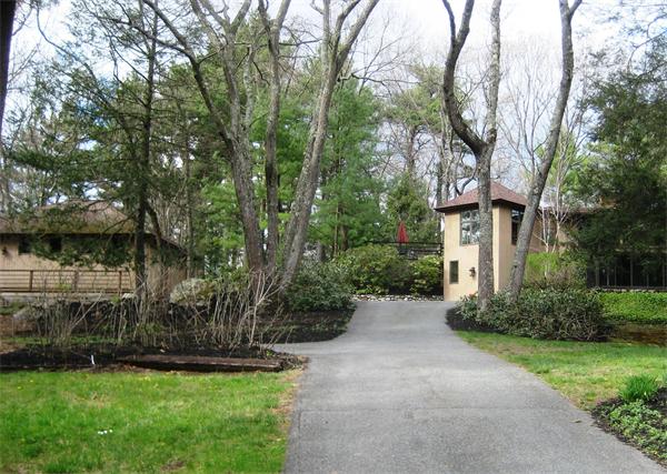 21 Stonehedge Road Lincoln, MA 01773 - Photo 1 of 19