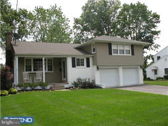804 Hilltop Road Cinnaminson, NJ 08077 - Photo 1 of 12 Exterior Front