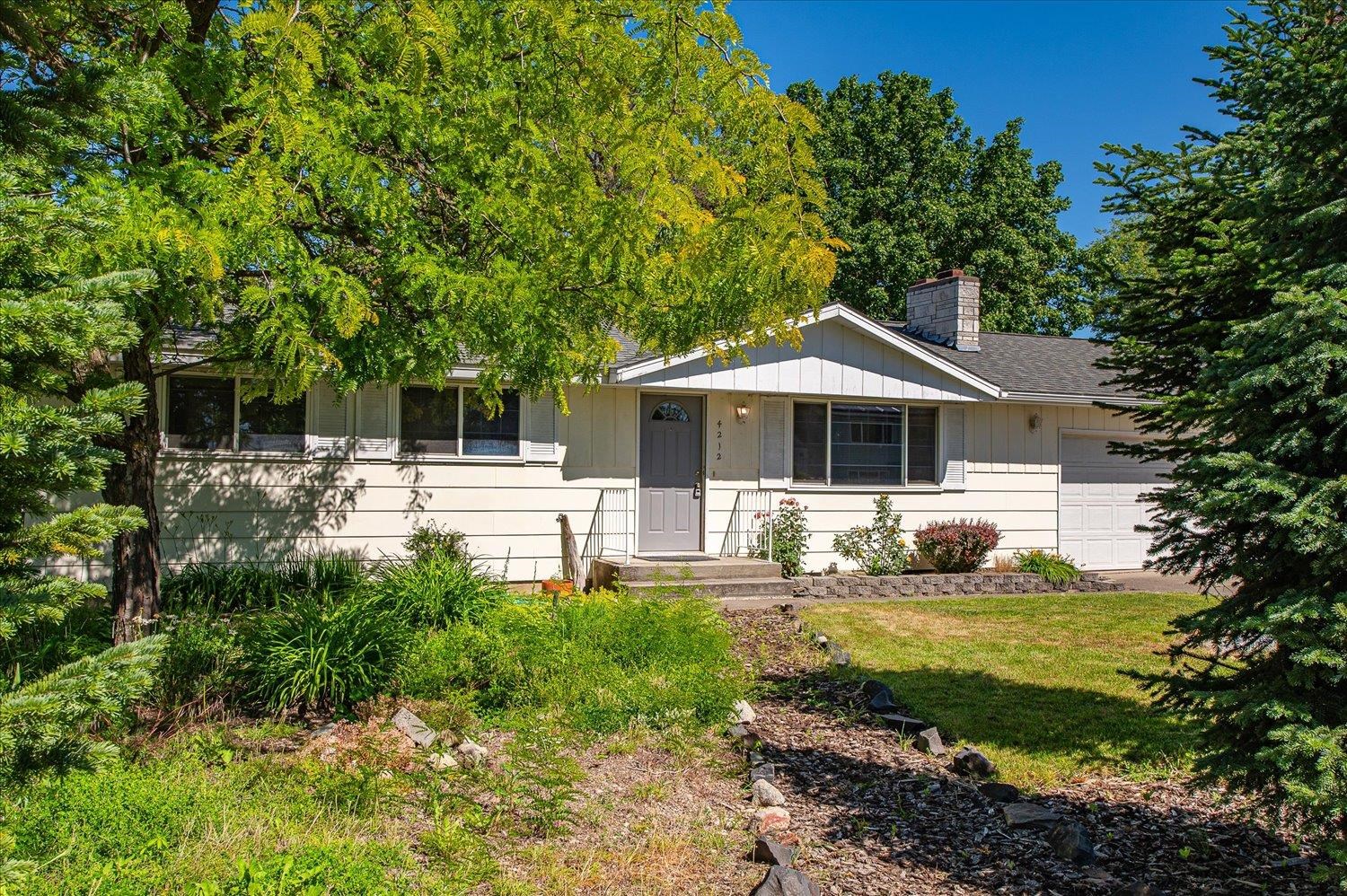 4212 North Woodlawn Road Spokane, WA 99216 - Photo 3 of 38 Gallery Image 3