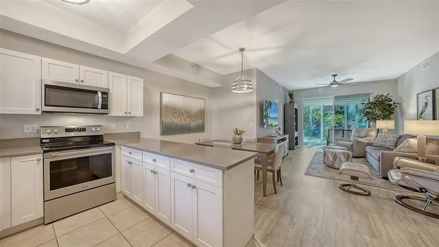 $339,000 | 4240 Breezeway Boulevard, Unit 310, Sarasota, FL 34238