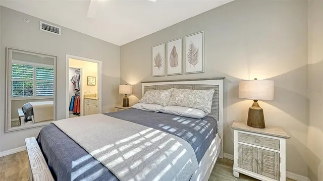 $339,000 | 4240 Breezeway Boulevard, Unit 310, Sarasota, FL 34238