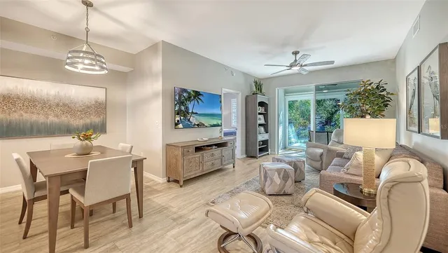$339,000 | 4240 Breezeway Boulevard, Unit 310, Sarasota, FL 34238