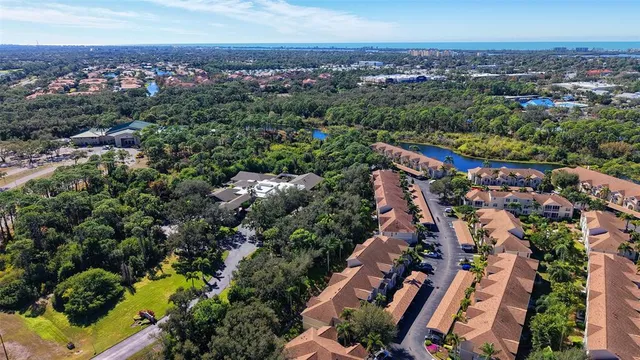 $339,000 | 4240 Breezeway Boulevard, Unit 310, Sarasota, FL 34238