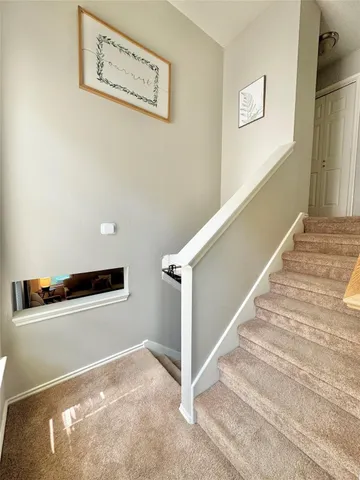 $2,400 | 195 Blushwood Place, The Woodlands, TX 77382