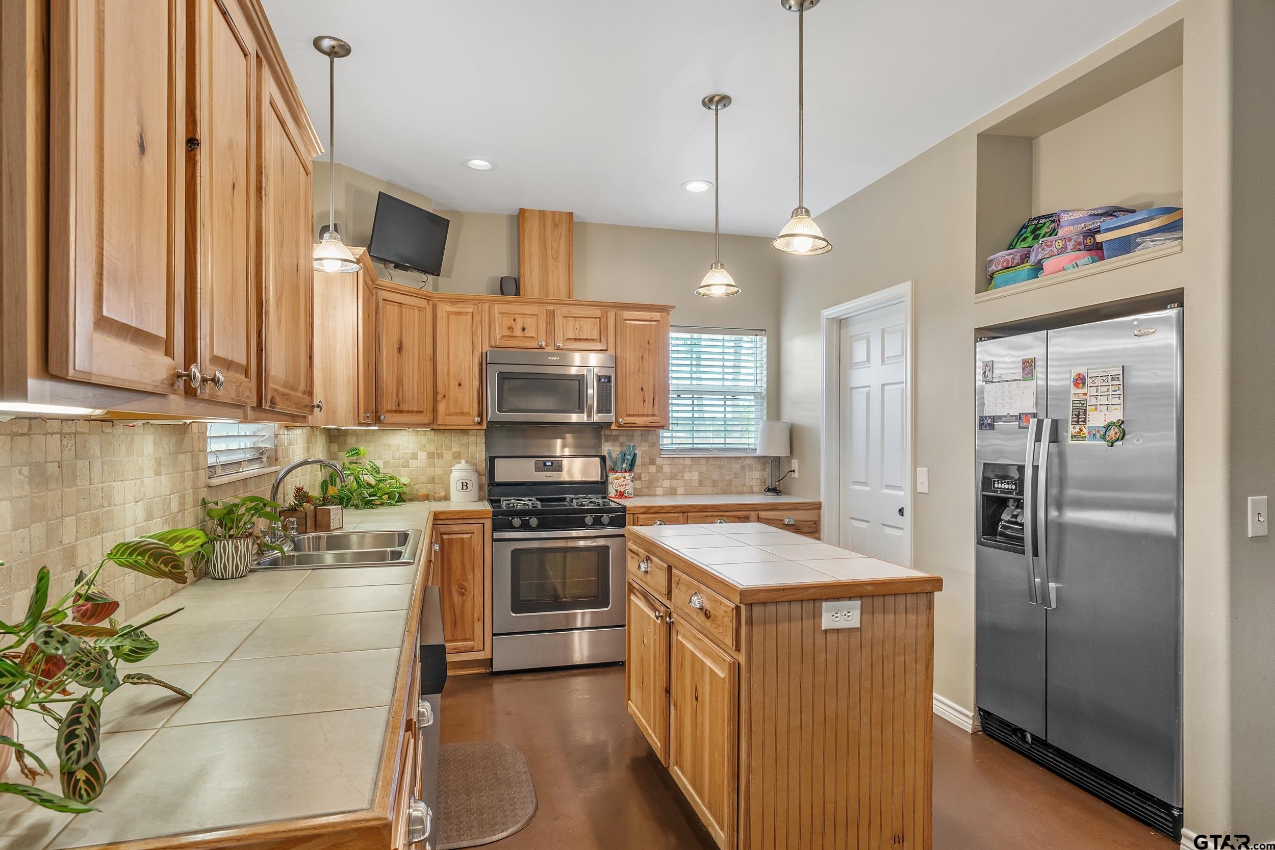 7348 Farm To Market 22 Rusk, TX 75785 - Photo 4 of 34