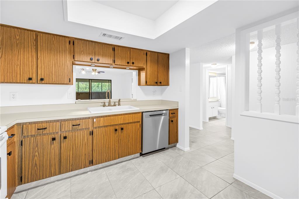 3600 Magnolia Ridge Circle, Unit 1224 Palm Harbor, FL 34684 - Photo 6 of 20