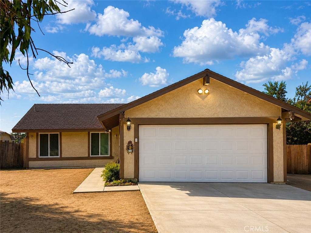 192 East Bowen Road Perris, CA 92571 - Photo 1 of 15