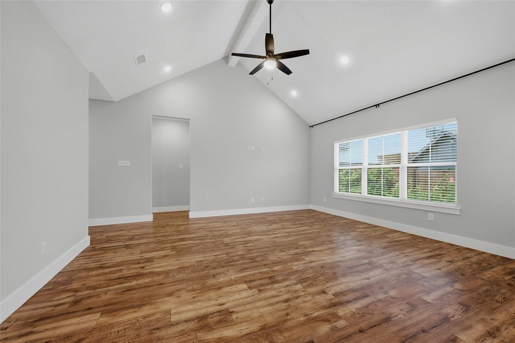 4919 Dry Creek Road Sherman, TX 75092 - Photo 8 of 39