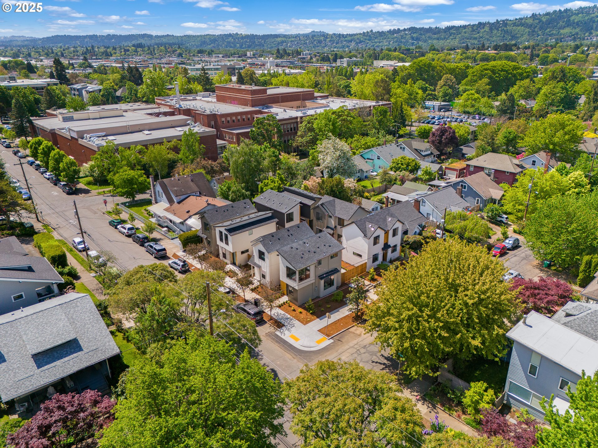3219 Southeast 28th Avenue Portland, OR 97202 - Photo 15 of 16