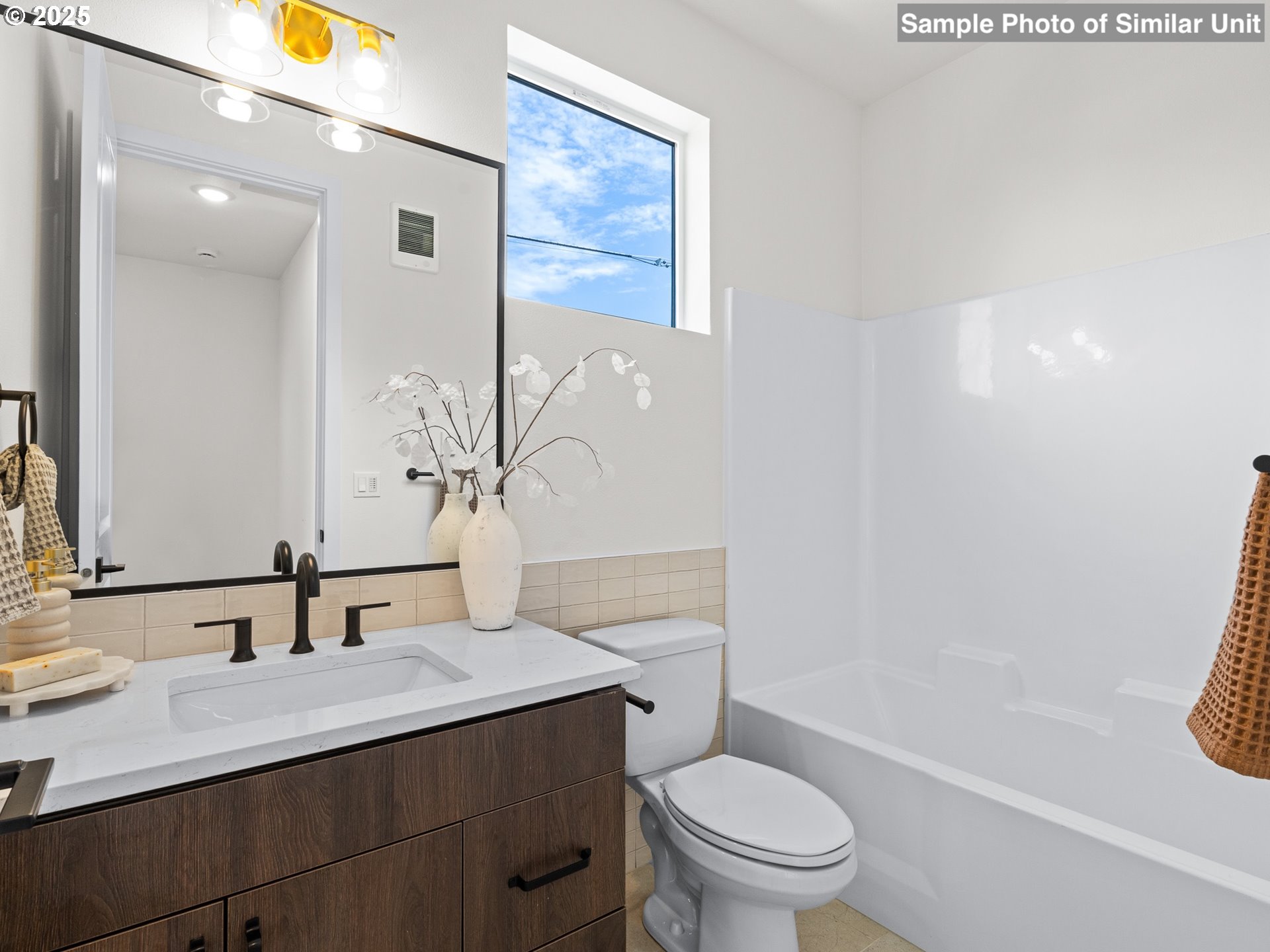 3219 Southeast 28th Avenue Portland, OR 97202 - Photo 10 of 16