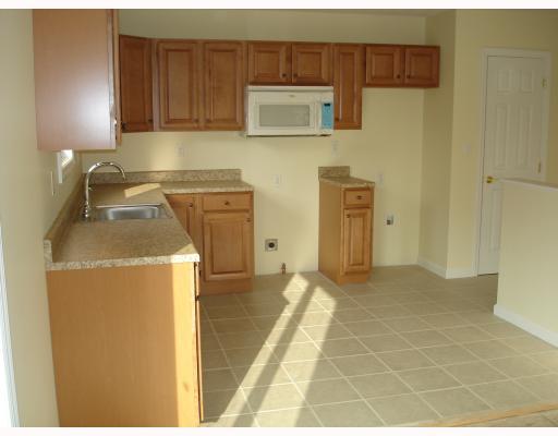 504 Commerce Street Pittsburgh, PA 15215 - Photo 2 of 11 Kitchen. The kitchen is incredible!