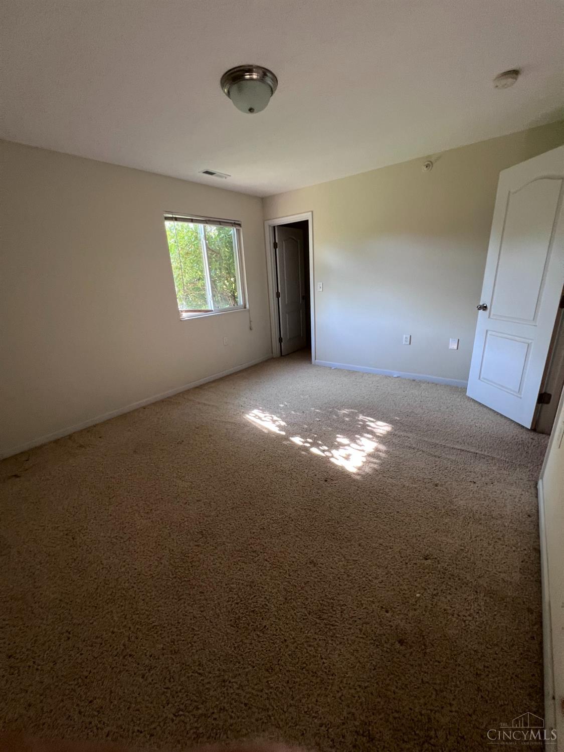 3414 North Bend Road, Unit 4 Cincinnati, OH 45247 - Photo 12 of 21 Gallery Image 12