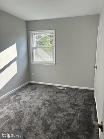 a view of empty room with window