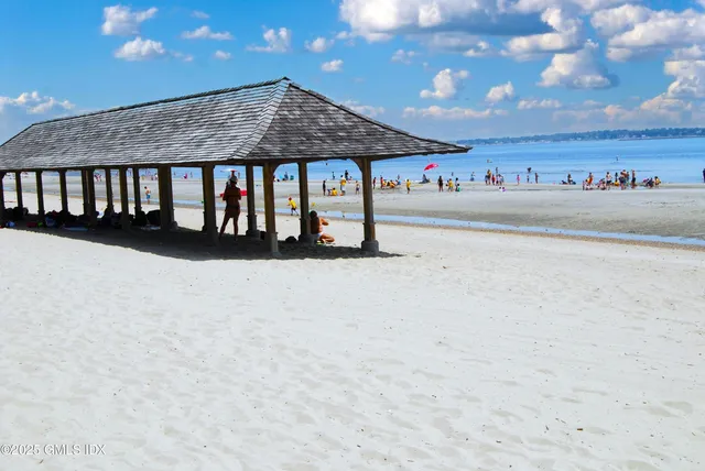 $4,000 | 85 Strickland Road, Unit 2, Cos Cob, CT 06807