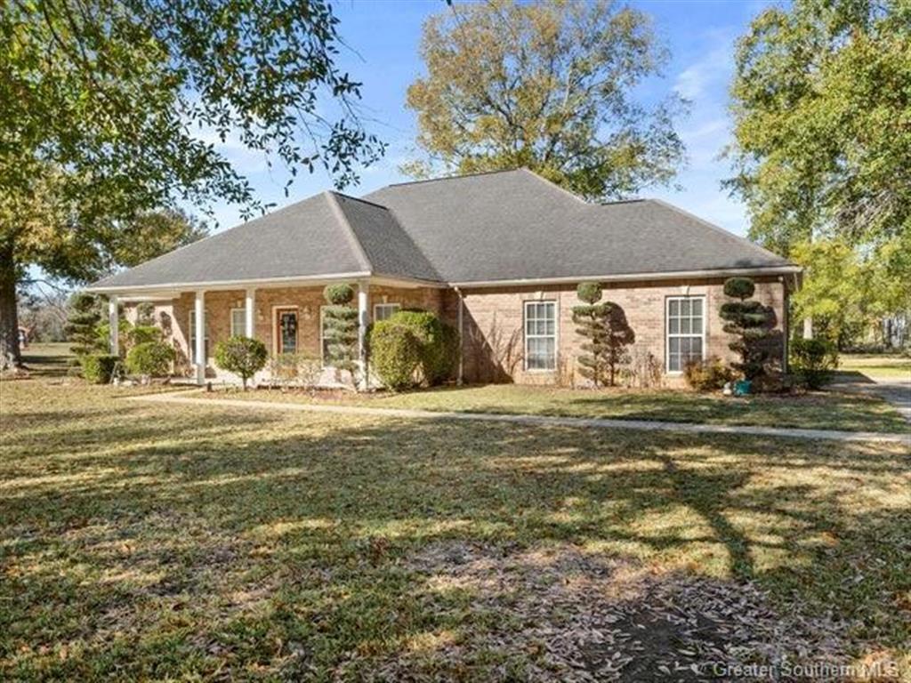 2706 Bayou Pines Road Deridder, LA 70634 - Photo 2 of 21 Gallery Image 2
