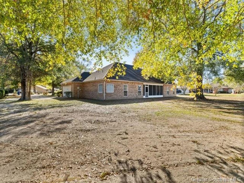 2706 Bayou Pines Road Deridder, LA 70634 - Photo 4 of 21 Gallery Image 4