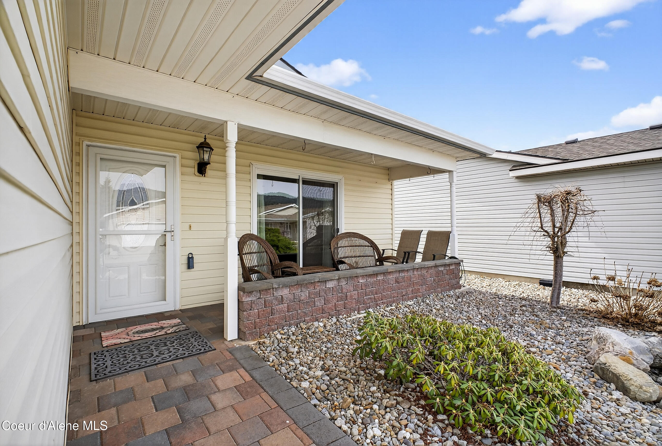 8548 West Sawtooth Street Rathdrum, ID 83858 - Photo 2 of 70 DSC00961