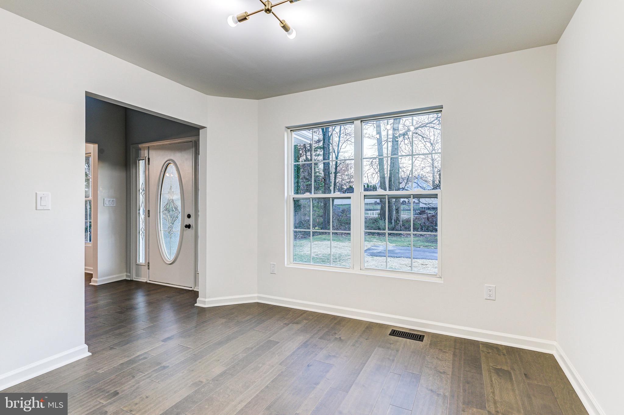 5836 Shady Spring Avenue Rosedale, MD 21237 - Photo 9 of 42