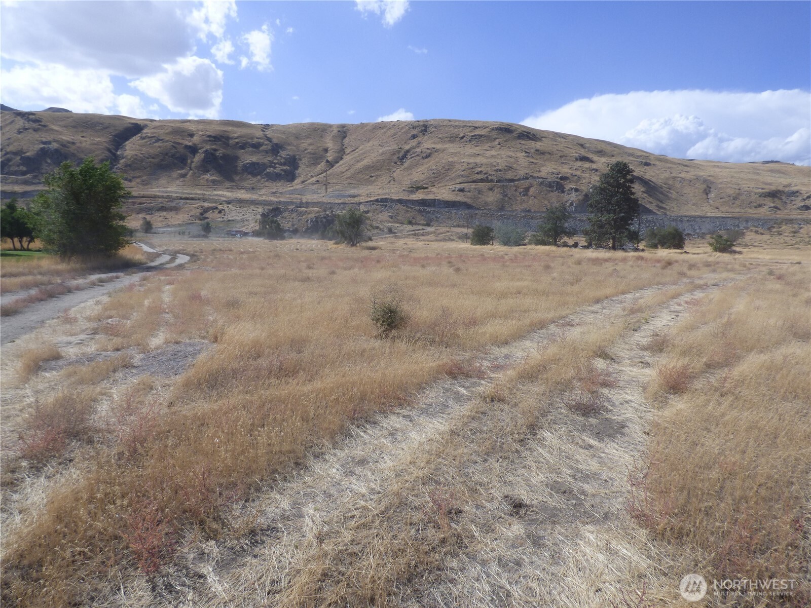 0 Sr 173 Bridgeport, WA 98813 - Photo 4 of 15 a view of ocean with mountain