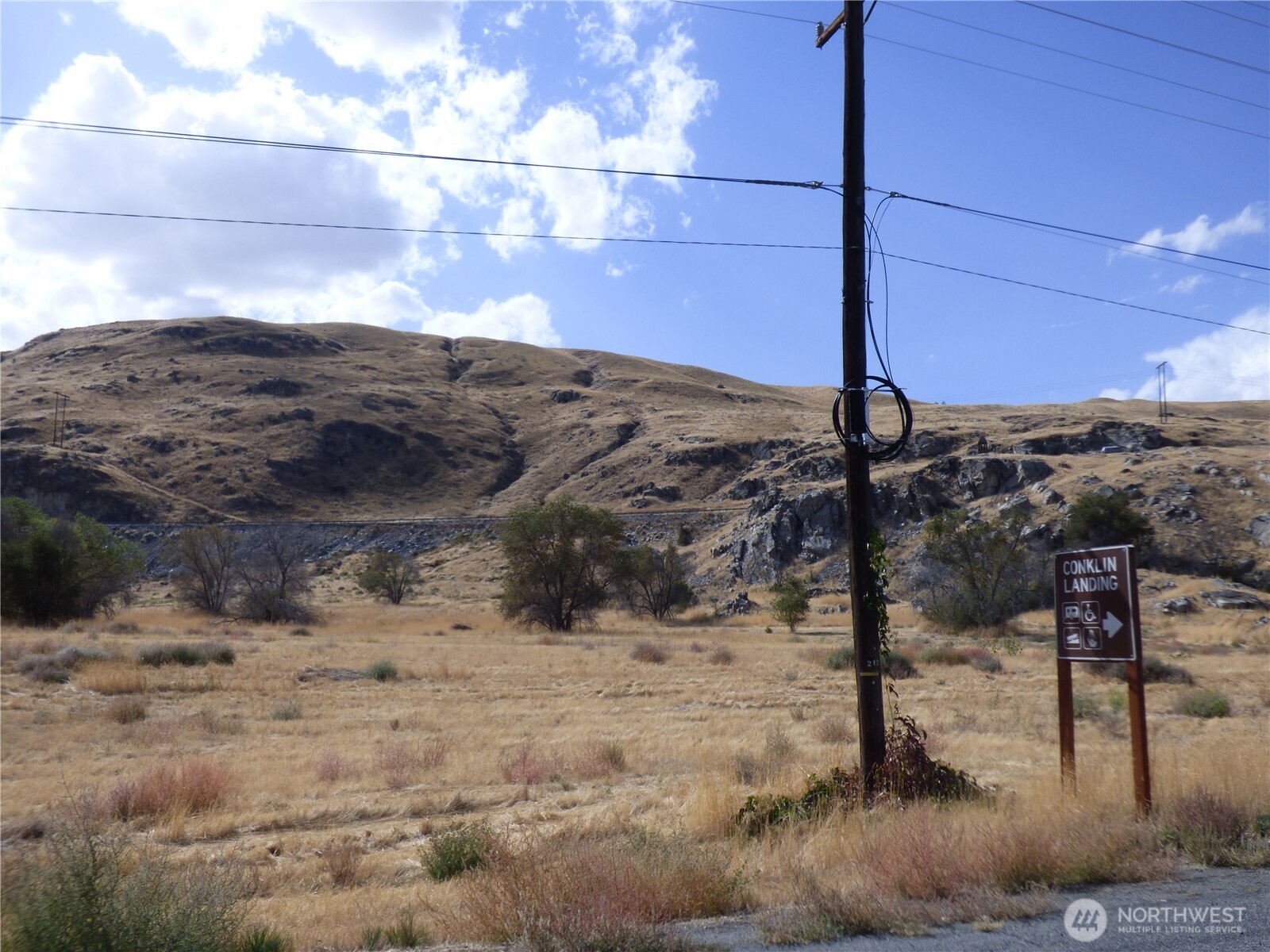 0 Sr 173 Bridgeport, WA 98813 - Photo 8 of 15 a view of a yard