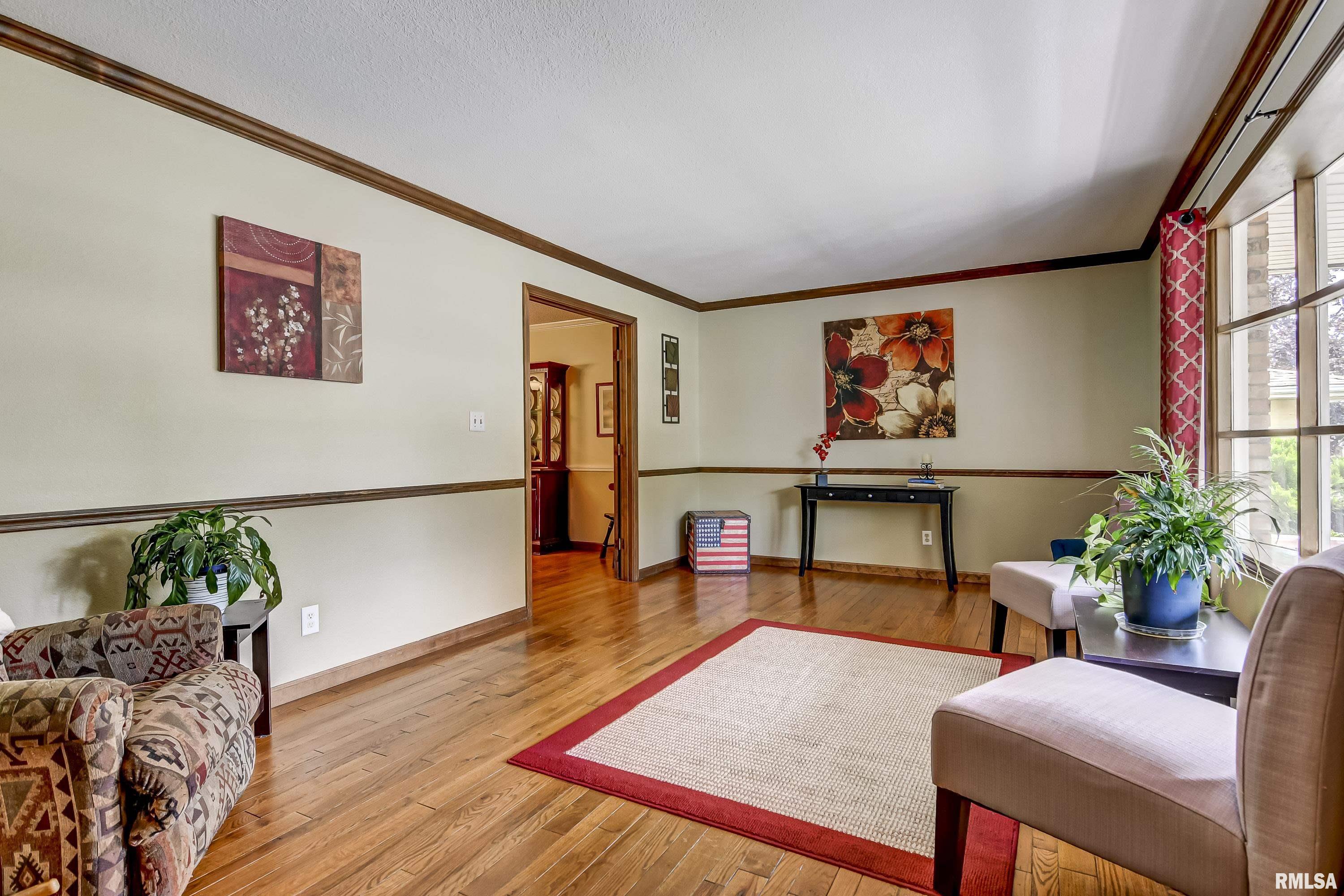 2537 Huntleigh Road Springfield, IL 62704 - Photo 4 of 35
