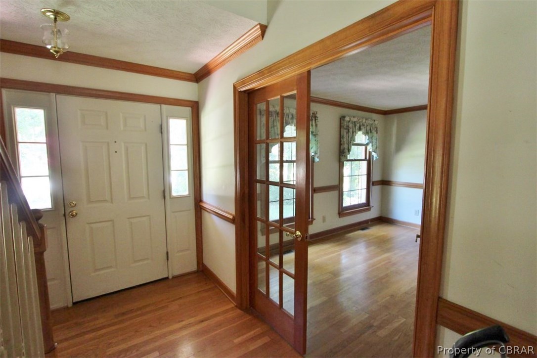 308 Tides Run Yorktown, VA 23692 - Photo 4 of 34 a view of gallery with wooden floor