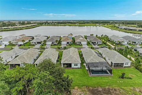 $599,000 | 1079 Waterline Court, Sarasota, FL 34240