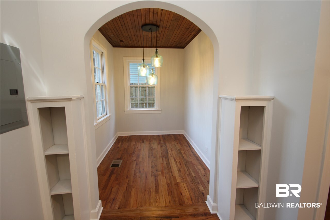 1117 Church Street Mobile, AL 36604 - Photo 8 of 43