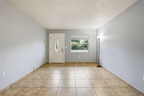 $1,850 | 2720 Sunrise Court, Unit 2, Orlando, FL 32806