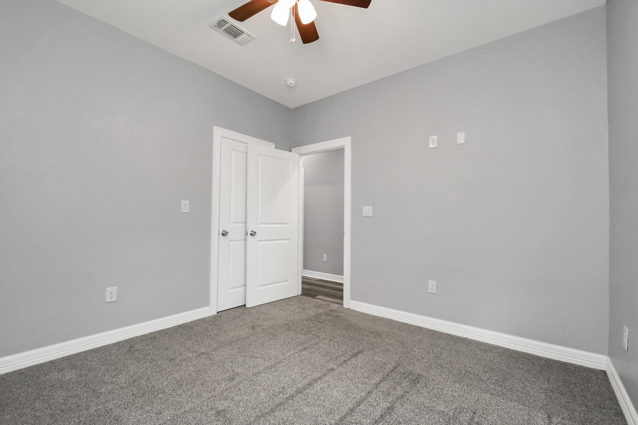 701 South Morgan Street Angleton, TX 77515 - Photo 26 of 31