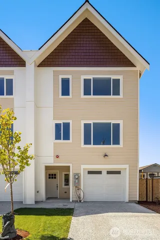 $580,000 | 6614 52nd Avenue West, Tacoma, WA 98467