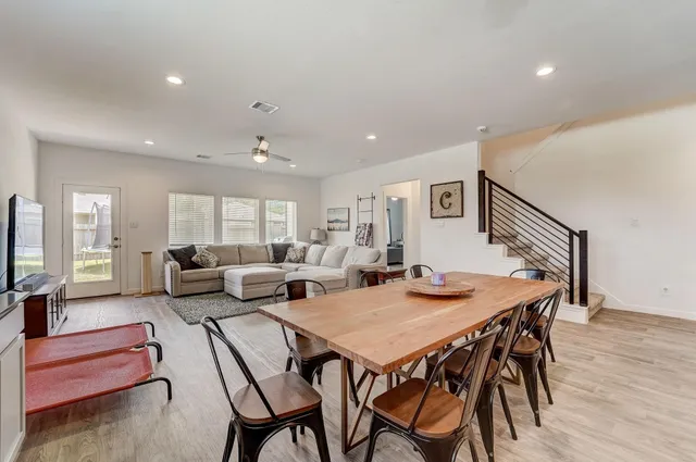 $445,000 | 14303 Autumn Creek Court, Conroe, TX 77384