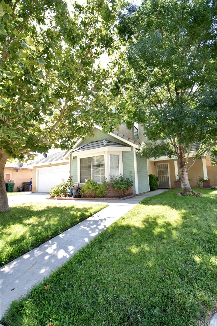 3558 Cobb Road Lancaster, CA 93535 - Photo 2 of 34 Gallery Image 2