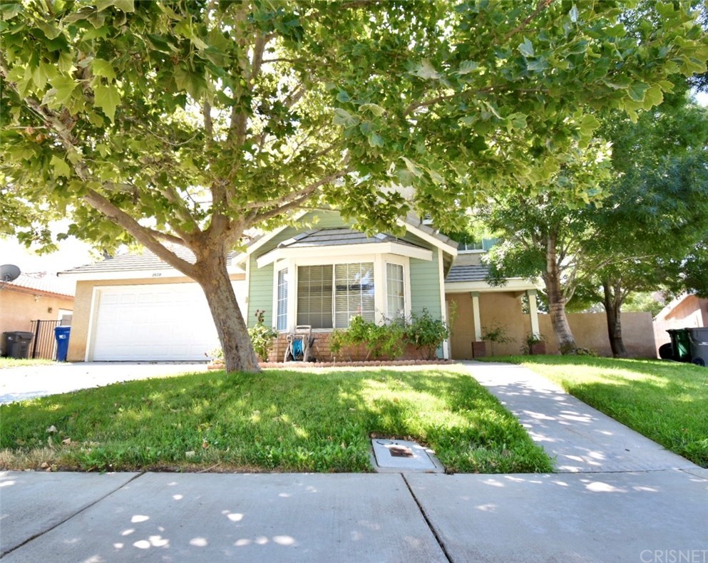 3558 Cobb Road Lancaster, CA 93535 - Photo 3 of 34 Gallery Image 3