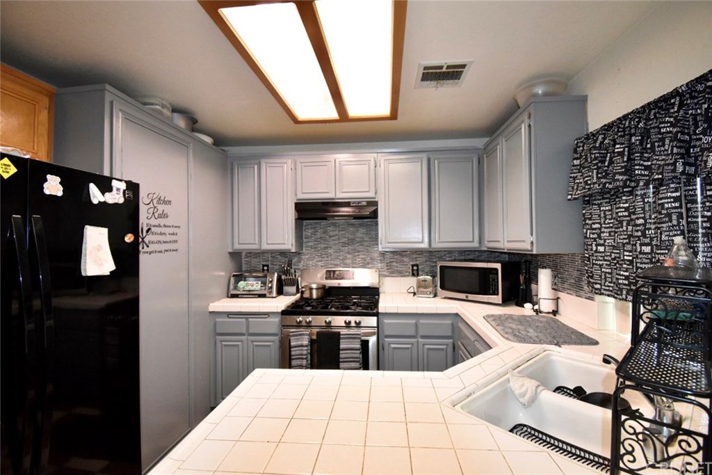 3558 Cobb Road Lancaster, CA 93535 - Photo 21 of 34 Gallery Image 21