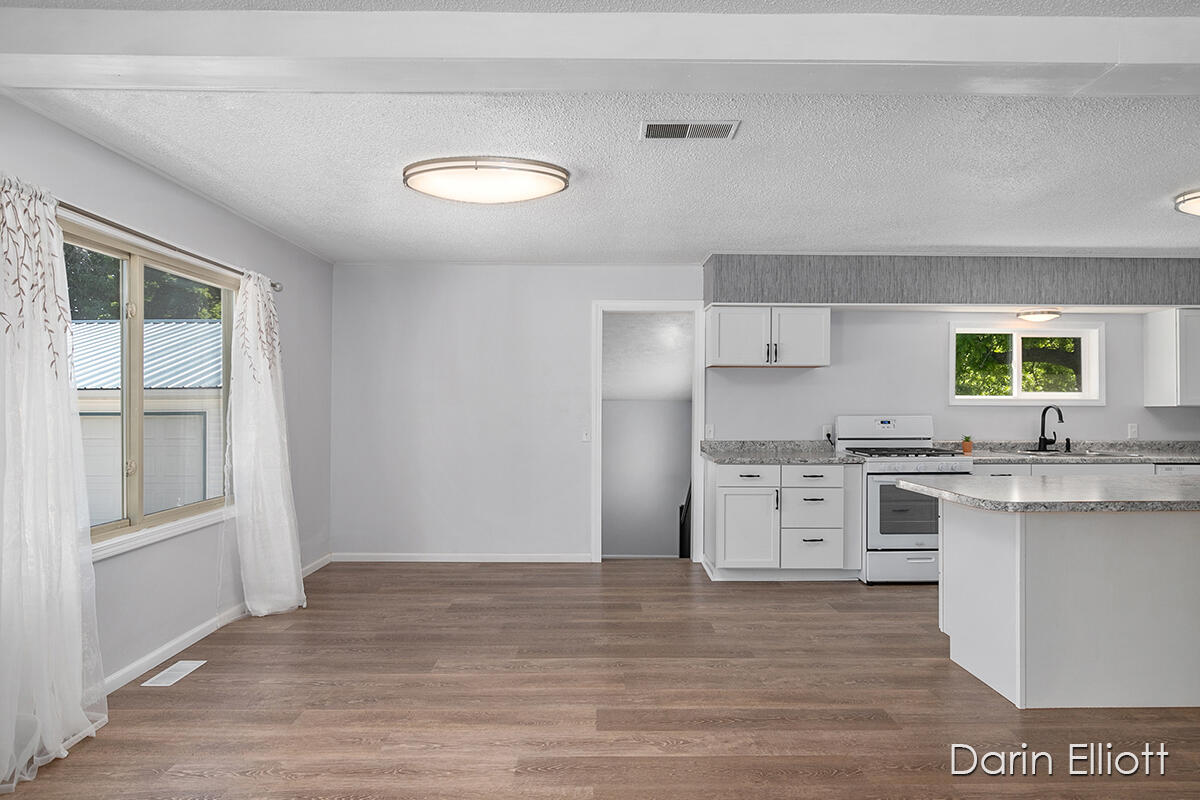 7701 South Garlock Road Carson City, MI 48811 - Photo 18 of 51 IMG_1014